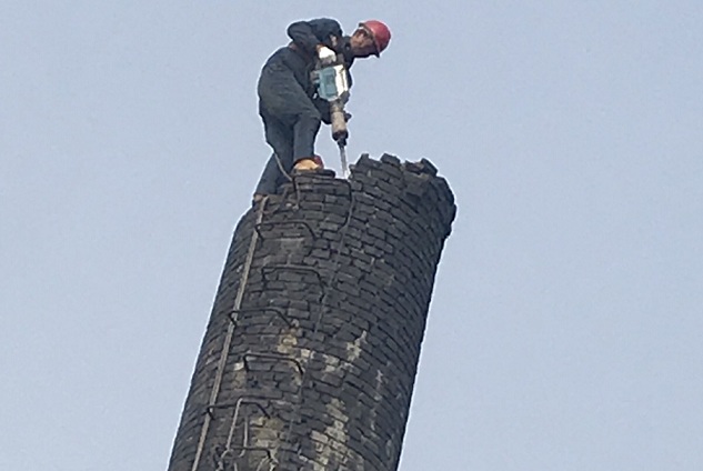 煙囪拆除工程特點(diǎn)及針對(duì)性措施