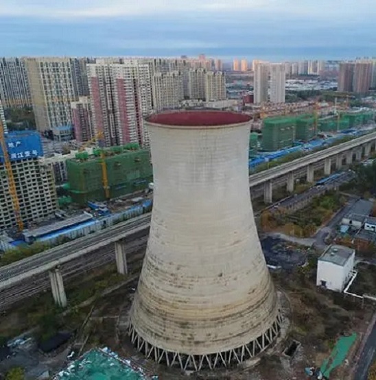 冷卻塔拆除公司：專業(yè)團隊，技術(shù)精湛！